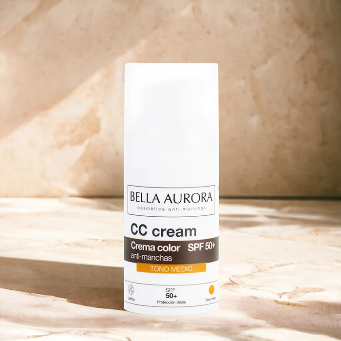 CC Cream Crema Color Antimanchas Tono Medio SPF50+